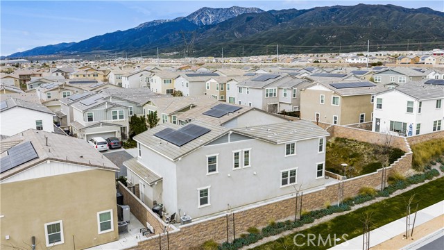 Detail Gallery Image 30 of 36 For 16744 Stags Leap Ln, Fontana,  CA 92336 - 4 Beds | 3 Baths