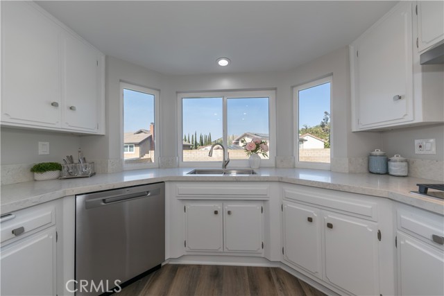 Detail Gallery Image 1 of 46 For 980 S Loyola, Anaheim Hills,  CA 92807 - 3 Beds | 2 Baths