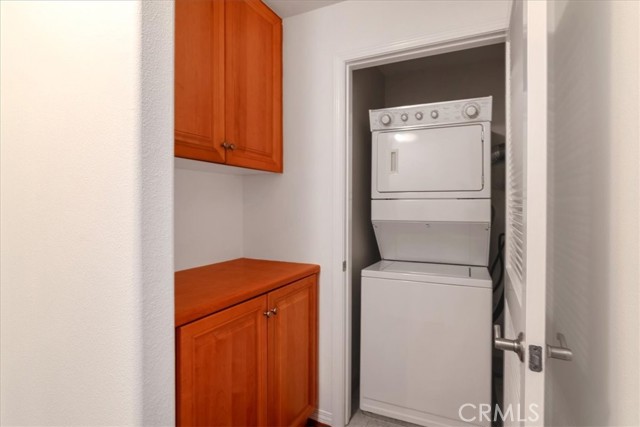 Detail Gallery Image 10 of 41 For 21345 Hawthorne #217,  Torrance,  CA 90503 - 1 Beds | 1 Baths