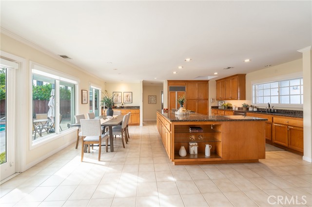 Detail Gallery Image 9 of 37 For 1518 Priscilla Ln, Newport Beach,  CA 92660 - 3 Beds | 3 Baths