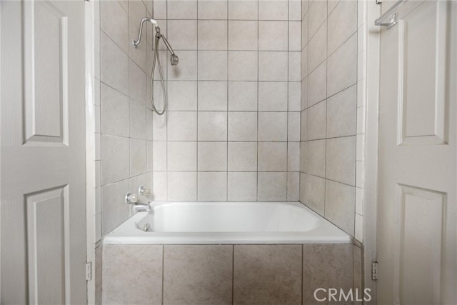 Detail Gallery Image 17 of 25 For 2829 Dracena St, Bakersfield,  CA 93304 - 2 Beds | 1 Baths