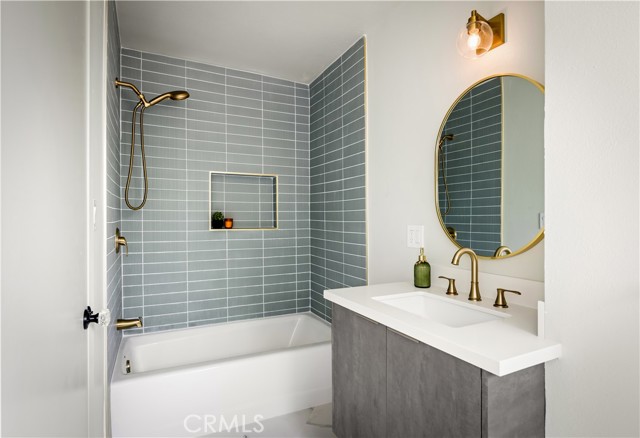 1030 Echo Park Avenue, Los Angeles CA: https://media.crmls.org/medias/ccfd55c3-3aa7-40d0-a41d-92df503f3588.jpg