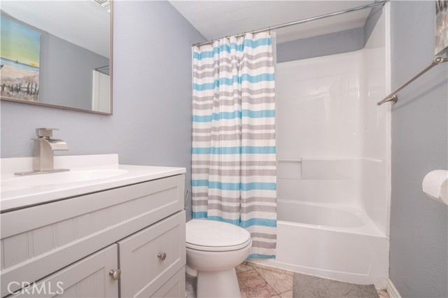 Detail Gallery Image 16 of 39 For 25035 Peachland Ave #174,  Newhall,  CA 91321 - 3 Beds | 2 Baths