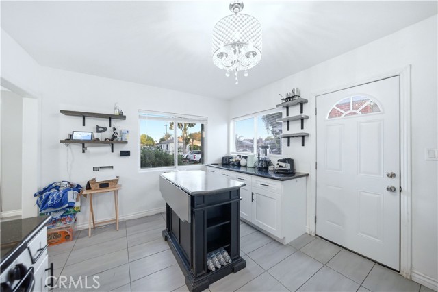 Detail Gallery Image 9 of 35 For 307 S Locust Ave, Compton,  CA 90221 - 4 Beds | 2 Baths