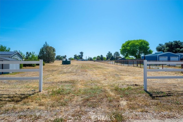 Detail Gallery Image 27 of 33 For 5640 Whispering Oak Way, Paso Robles,  CA 93446 - 4 Beds | 3 Baths