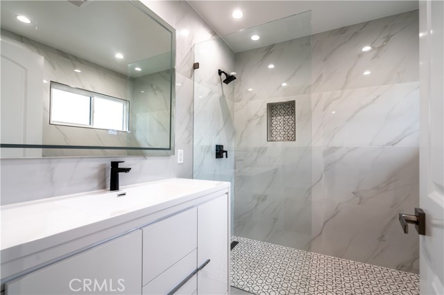 Detail Gallery Image 50 of 73 For 3362 Bellota, Los Angeles,  CA 90027 - 5 Beds | 5 Baths