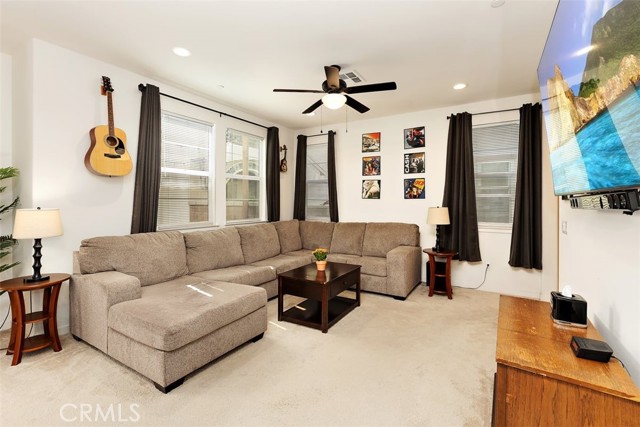 Detail Gallery Image 1 of 33 For 9475 Retreat Pl, Rancho Cucamonga,  CA 91730 - 4 Beds | 3 Baths