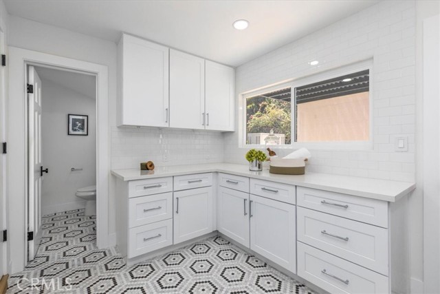 3625 Terrace View Drive, Encino CA: https://media.crmls.org/medias/cd023275-89ec-4fe7-9a17-2cf65f8921b4.jpg