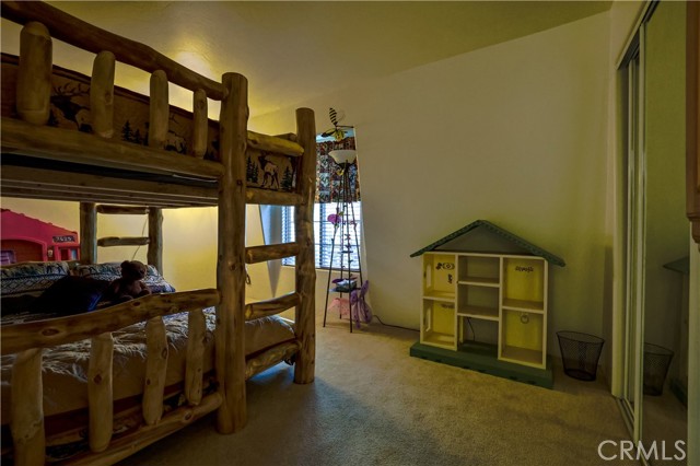 Detail Gallery Image 16 of 42 For 195 Vista Ln, Sugarloaf,  CA 92386 - 5 Beds | 3 Baths