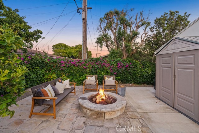 340 Broadway, Costa Mesa CA: https://media.crmls.org/medias/cd02dcfb-6460-4b8c-8725-98139b9e0d7f.jpg