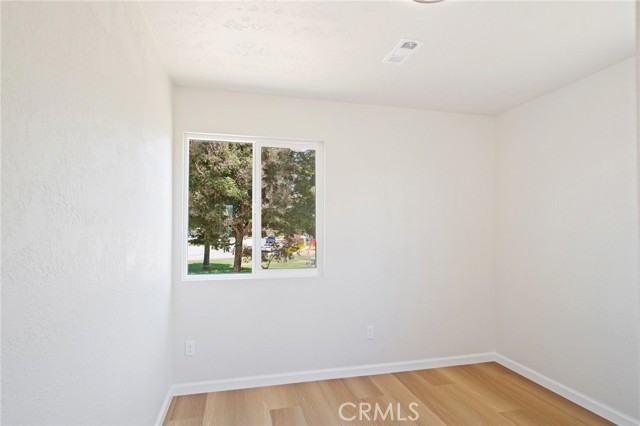 1504 Willow Court, Livingston CA: https://media.crmls.org/medias/cd03acb2-02ac-4937-a6eb-81a09800d99b.jpg