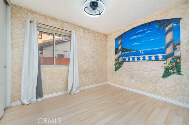 Detail Gallery Image 16 of 31 For 3901 San Lorenzo River Rd, Ontario,  CA 91761 - 4 Beds | 2 Baths