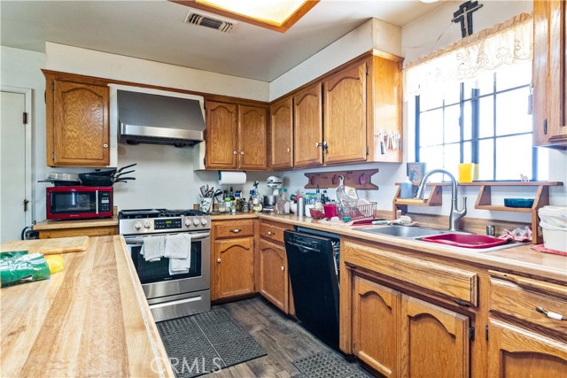 Detail Gallery Image 19 of 41 For 70331 Vineyard Canyon Rd., Parkfield,  CA 93451 - 4 Beds | 2 Baths