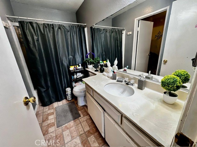 Detail Gallery Image 14 of 14 For 6100 Rugby Ave #105,  Huntington Park,  CA 90255 - 2 Beds | 2 Baths