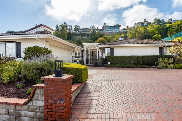 Detail Gallery Image 4 of 70 For 227 S Calle Grande, Orange,  CA 92869 - 3 Beds | 2 Baths