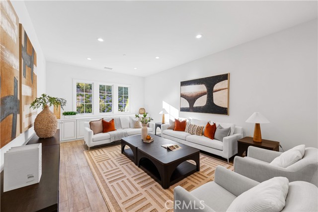111 great oak, Irvine CA: https://media.crmls.org/medias/cd07e458-d513-4190-95e3-57fa27346a2f.jpg