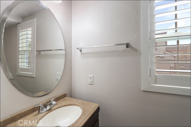 Detail Gallery Image 12 of 33 For 76 Rue Du Chateau, Aliso Viejo,  CA 92656 - 3 Beds | 2/1 Baths