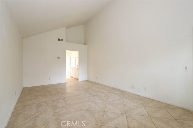 Detail Gallery Image 21 of 45 For 75 Hidden Valley Rd, Pomona,  CA 91766 - 3 Beds | 2 Baths