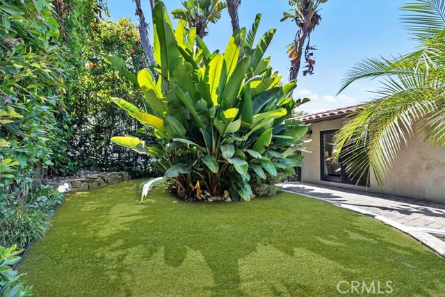 Detail Gallery Image 20 of 52 For 364 via Almar, Palos Verdes Estates,  CA 90274 - 5 Beds | 3/1 Baths