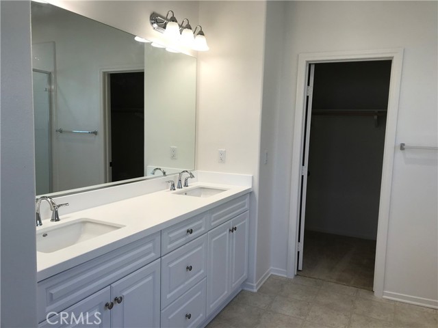 Detail Gallery Image 10 of 11 For 3430 E Paraduxx Privado, Ontario,  CA 91762 - 4 Beds | 3 Baths