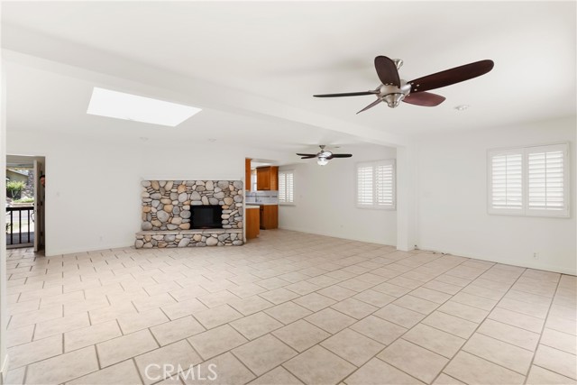 Detail Gallery Image 3 of 27 For 1841 Lake St, Huntington Beach,  CA 92648 - 3 Beds | 2 Baths