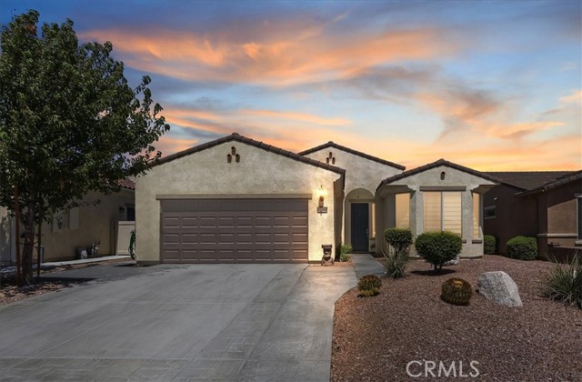 Detail Gallery Image 1 of 25 For 18868 Latigo St, Apple Valley,  CA 92308 - 2 Beds | 2 Baths