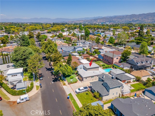 1234 N Pass Avenue, Burbank CA: https://media.crmls.org/medias/cd0c5e94-2bfa-4df2-a6b0-7b1c9fae4068.jpg