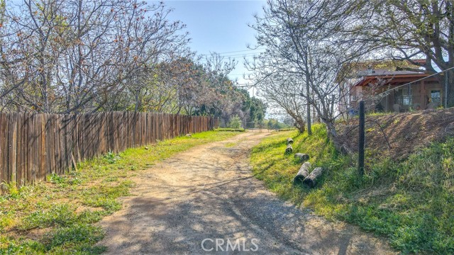 Side road to trailer horses to riding trails