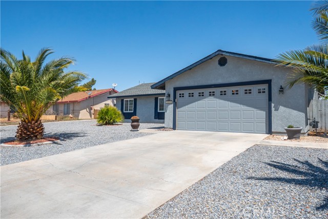 Detail Gallery Image 3 of 39 For 16800 Hidden Creek Dr, Victorville,  CA 92395 - 3 Beds | 2 Baths