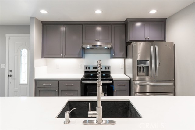 Detail Gallery Image 14 of 38 For 1821 W 8th St, Merced,  CA 95341 - 3 Beds | 2 Baths