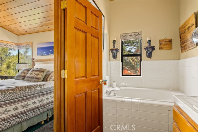 Detail Gallery Image 30 of 37 For 2550 Valkyrie Dr, Running Springs,  CA 92382 - 3 Beds | 2/1 Baths