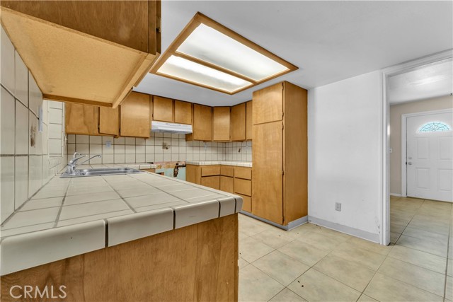 Detail Gallery Image 3 of 14 For 16855 Vista Del Oro Ave, Edwards,  CA 93523 - 4 Beds | 2 Baths