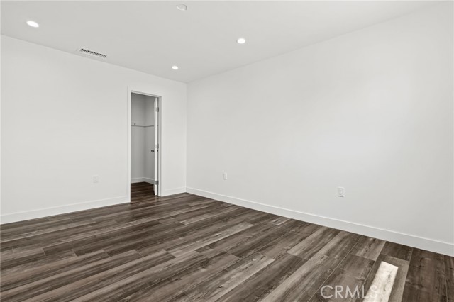 11062 Oneida Avenue, San Fernando CA: https://media.crmls.org/medias/cd105080-01c1-417f-ab1b-b057d0c08728.jpg