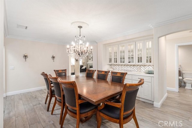 Detail Gallery Image 5 of 34 For 5342 Kenilworth, Huntington Beach,  CA 92649 - 5 Beds | 4 Baths