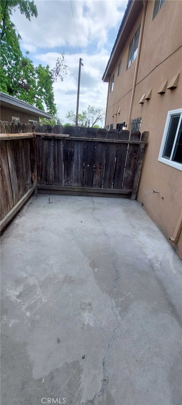 Detail Gallery Image 3 of 10 For 3313 E Fairmont Ave #C,  Fresno,  CA 93726 - 12 Beds | 12 Baths