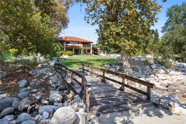 Detail Gallery Image 9 of 75 For 14025 Yokuts, Bakersfield,  CA 93306 - 4 Beds | 5 Baths