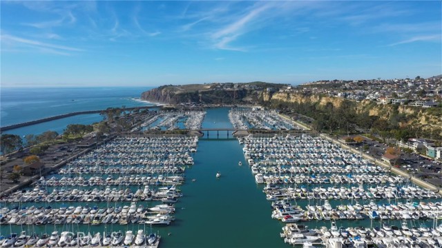 33425 Spinnaker N Drive, Dana Point CA: https://media.crmls.org/medias/cd120af4-ef70-4789-b3d7-713a012709c4.jpg