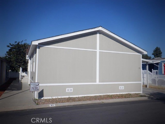 Detail Gallery Image 39 of 40 For 320 N Park Vista St #21,  Anaheim,  CA 92806 - 3 Beds | 2 Baths