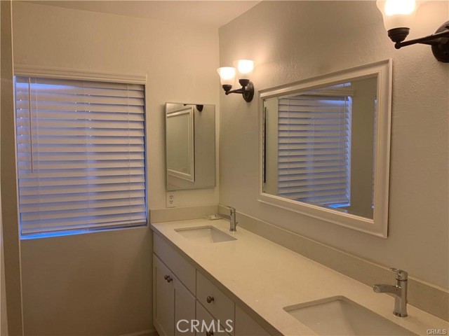 Detail Gallery Image 10 of 16 For 22781 Brompton, Moreno Valley,  CA 92553 - 4 Beds | 3 Baths