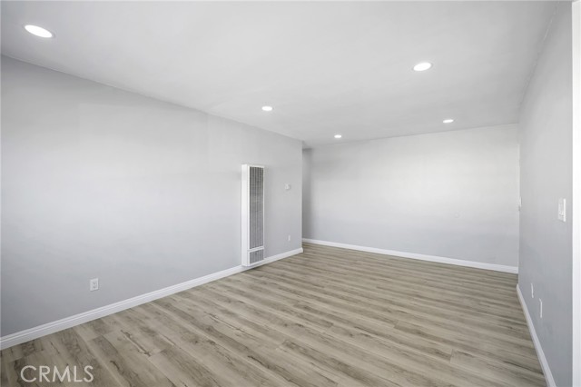 Detail Gallery Image 6 of 17 For 208 E Chevy Chase Dr #12,  Glendale,  CA 91205 - 2 Beds | 1 Baths