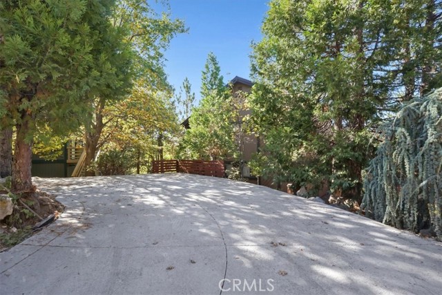 Detail Gallery Image 43 of 50 For 695 Grass Valley Rd, Lake Arrowhead,  CA 92352 - 3 Beds | 2 Baths