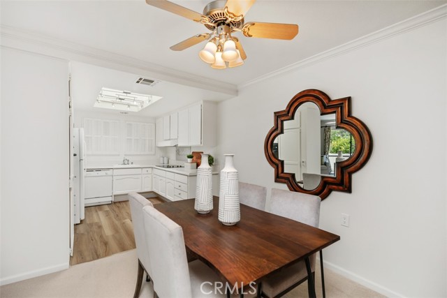933 Avenida Majorca, Laguna Woods CA: https://media.crmls.org/medias/cd1373b0-8cc9-4117-96f8-23bdae826226.jpg