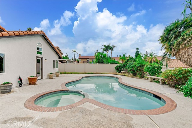 941 Kensington Drive, Redlands CA: https://media.crmls.org/medias/cd1376df-53c5-4ea5-9e84-9b58fe95f29d.jpg