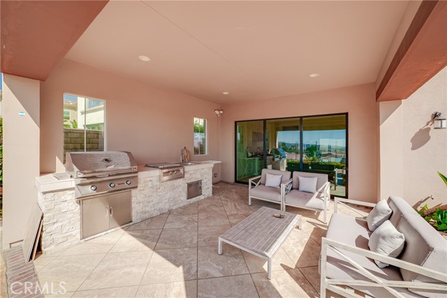 17 Calliope, Lake Forest CA: https://media.crmls.org/medias/cd138203-6cbc-4fe0-92c0-87413487a3b2.jpg