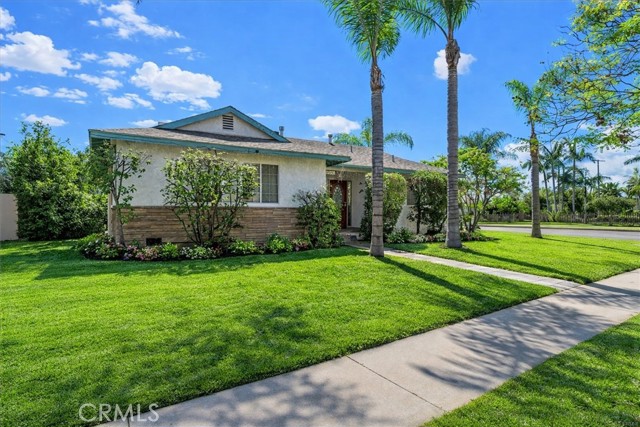 Detail Gallery Image 2 of 35 For 9370 Dorrington, Arleta,  CA 91331 - 3 Beds | 2 Baths