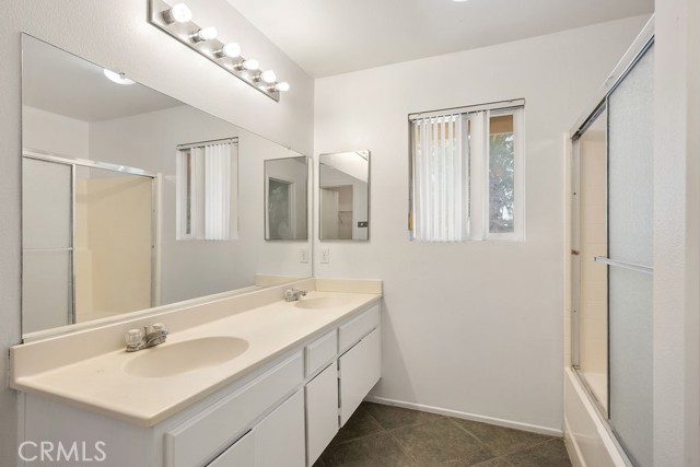 Detail Gallery Image 17 of 33 For 16205 Seville Ave, Fontana,  CA 92335 - 4 Beds | 2 Baths