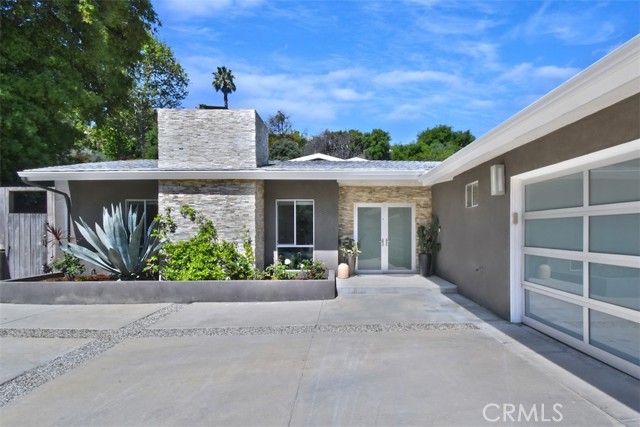 Detail Gallery Image 5 of 59 For 3551 Royal Woods Dr, Sherman Oaks,  CA 91403 - 4 Beds | 4/1 Baths