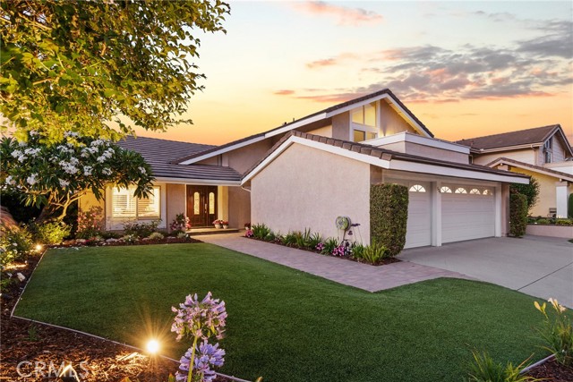 536 S Tumbleweed Road, Anaheim Hills CA: https://media.crmls.org/medias/cd147297-7eb8-4b50-bc6a-ec6bdcc0ae8e.jpg