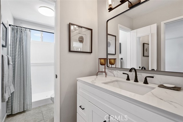 Detail Gallery Image 25 of 32 For 800 Manhattan, Manhattan Beach,  CA 90266 - 2 Beds | 2 Baths