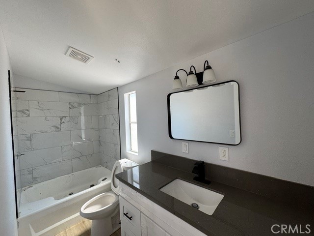 Detail Gallery Image 4 of 18 For 15030 Fairlane Rd, Lucerne Valley,  CA 92356 - 3 Beds | 2 Baths